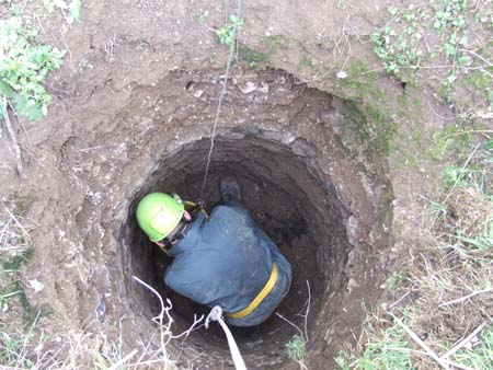 Clive digging